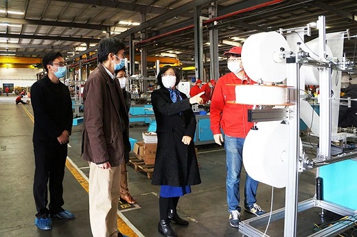 青浦区政协主席李华桂等向导莅临上Ｆ讲┑餮