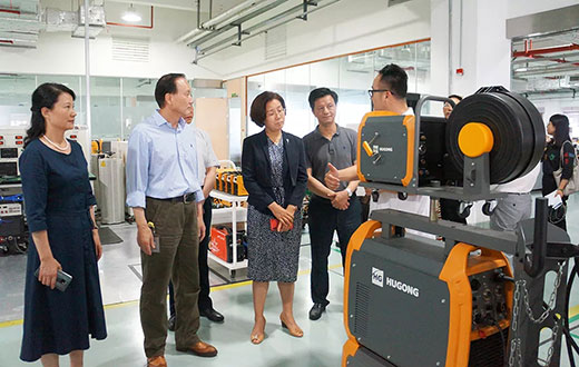 江西省政府副省长吴忠琼带队走访上Ｆ讲┳懿